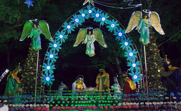 O PresÃ©pio do Natal Encantado na PraÃ§a da Matriz em Feira de Santana
